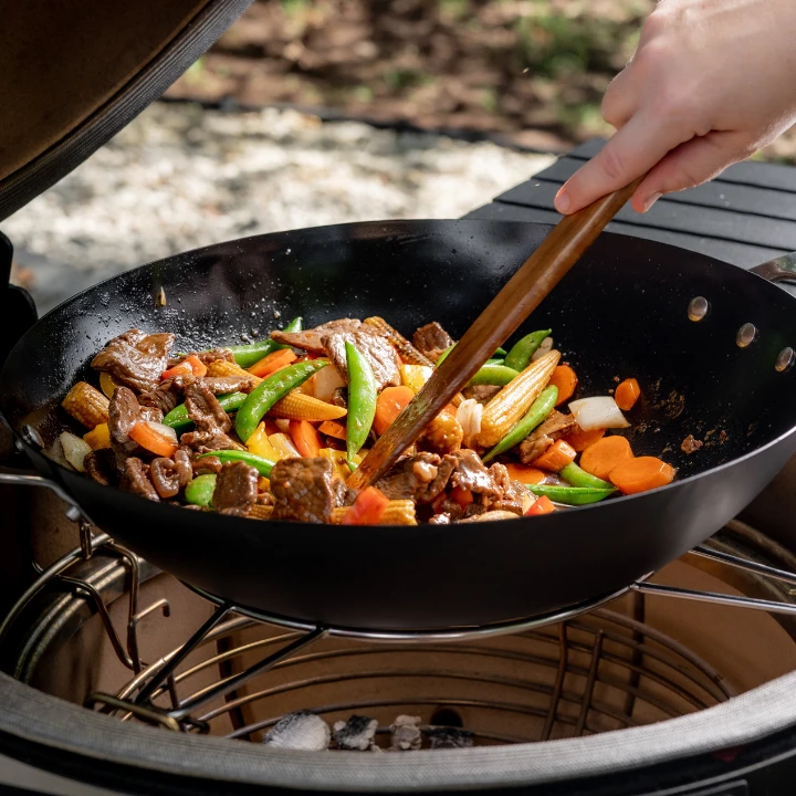 Kamado Joe Karbon Steel Wok 8 Kamado Joe Karbon Steel Wok - Afbeelding 6