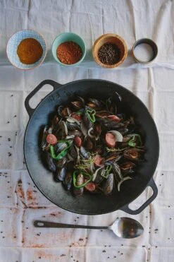 Victoria Cast Iron Wok 35.5 Cm -Barbecue Gereedschap Winkel image 754