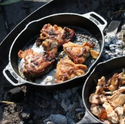 Valhal Outdoor Skillet Met 2 Handvatten 30 Cm 7 Valhal Outdoor Skillet Met 2 Handvatten 30 Cm -Barbecue Gereedschap Winkel image 788