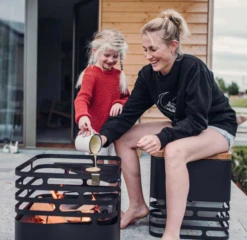 Höfats Cube Vuurkorf Zwart -Barbecue Gereedschap Winkel image 952